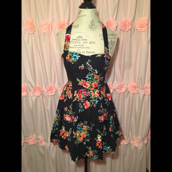 Vintage Dresses & Skirts - Vintage 1950s Halter Floral Mini Dress